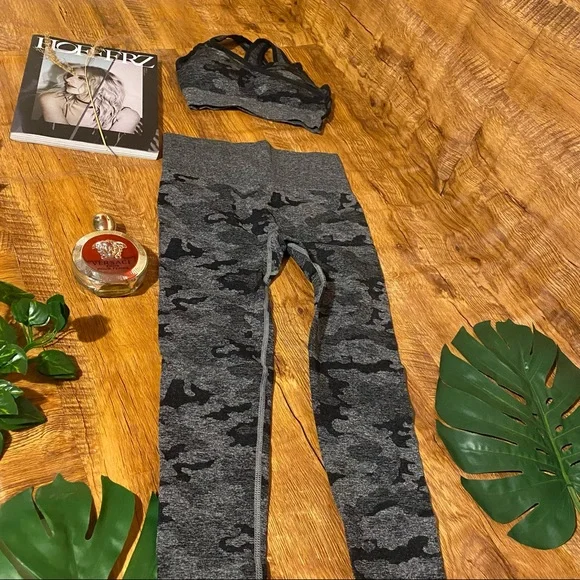 Grey camouflage gym set size S NWOT - Picture 8 of 11